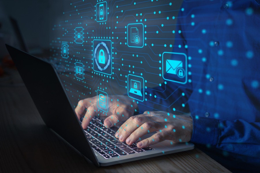 Ciberseguridad en la Era Digital: Protegiendo datos e infraestructura en un mundo interconectado